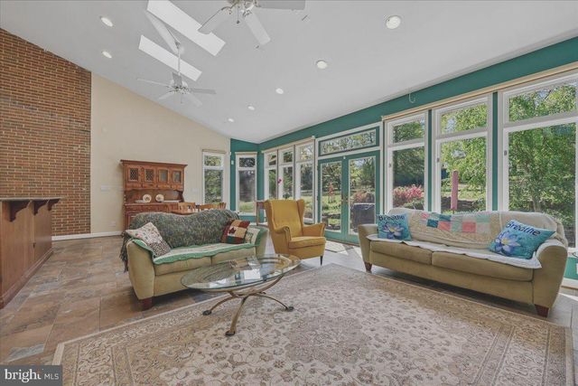 13113 CHESTNUT OAK DR, Darnestown, MD 20878