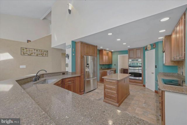 13113 CHESTNUT OAK DR, Darnestown, MD 20878