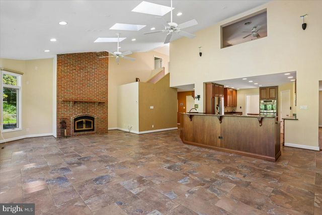 13113 CHESTNUT OAK DR, Darnestown, MD 20878