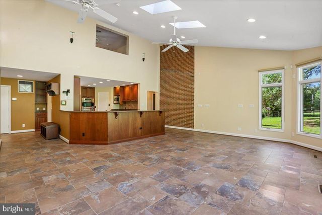13113 CHESTNUT OAK DR, Darnestown, MD 20878