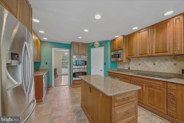 13113 CHESTNUT OAK DR, Darnestown, MD 20878