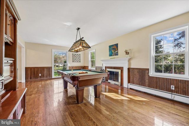 13113 CHESTNUT OAK DR, Darnestown, MD 20878