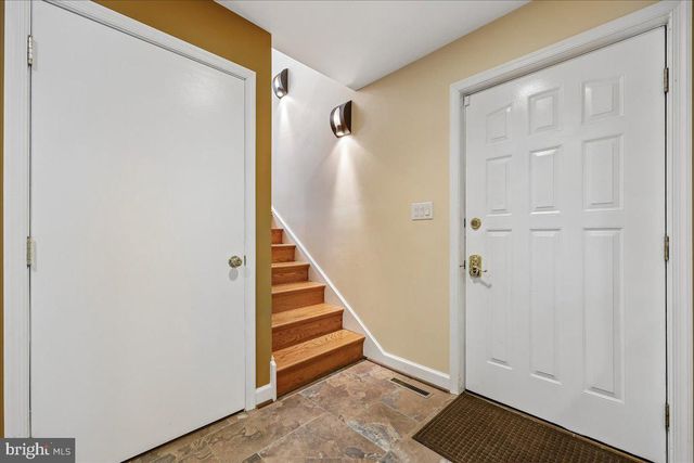 13113 CHESTNUT OAK DR, Darnestown, MD 20878