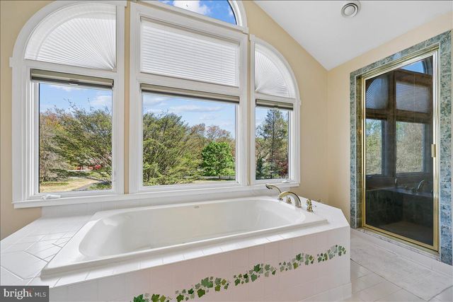 13113 CHESTNUT OAK DR, Darnestown, MD 20878