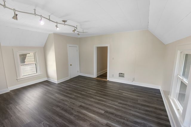 2024 Dixwell Street, Davenport, IA 52802