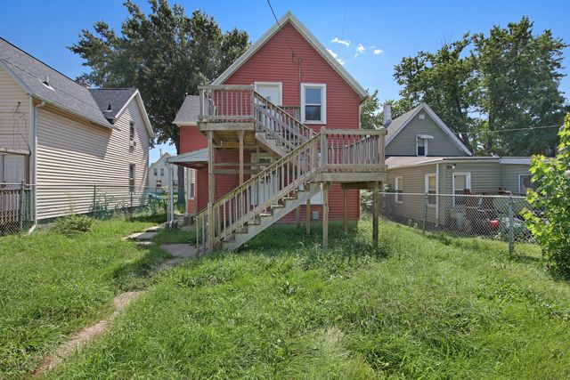 2024 Dixwell Street, Davenport, IA 52802