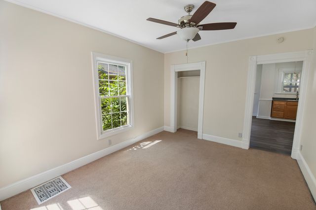 2024 Dixwell Street, Davenport, IA 52802