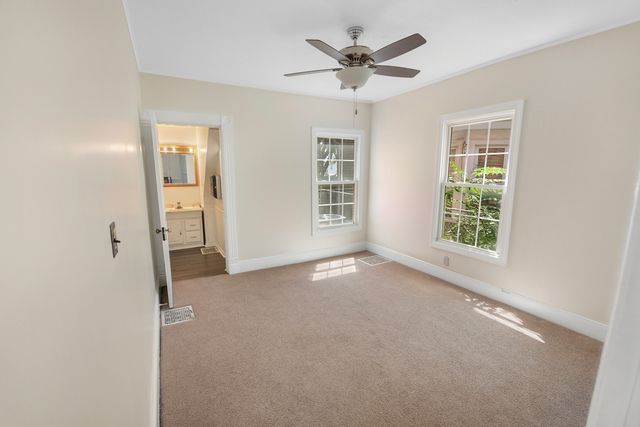 2024 Dixwell Street, Davenport, IA 52802