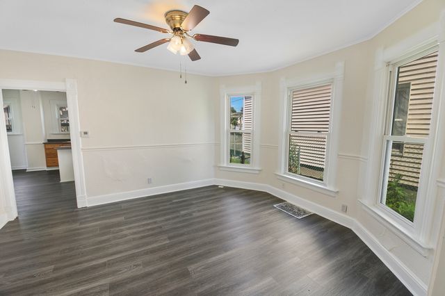 2024 Dixwell Street, Davenport, IA 52802