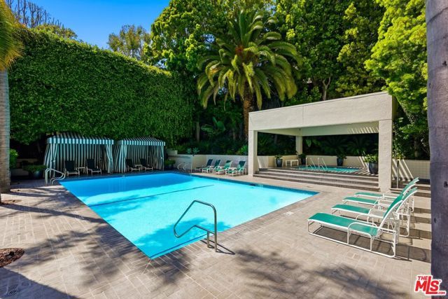 1131 Alta Loma Road 326, West Hollywood, CA 90069