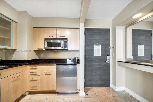 2670 E Sunrise Blvd 528, Fort Lauderdale, FL 33304