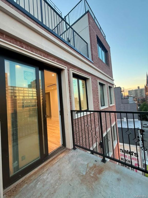 178 Throop Avenue B802, Brooklyn, NY 11206 — photo 3