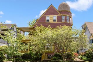 17 Creighton Street, Providence, RI 02906