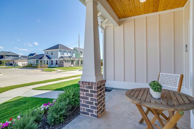 106 Cardinal Woods Court, Granbury, TX 76049