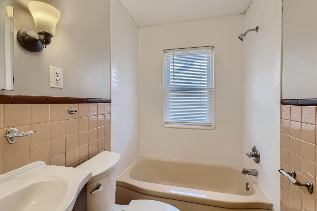 3921 Lyndale Avenue N, Minneapolis, MN 55412 — photo 4
