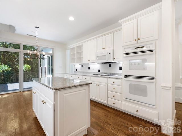8952 Challis Hill Lane, Charlotte, NC 28226