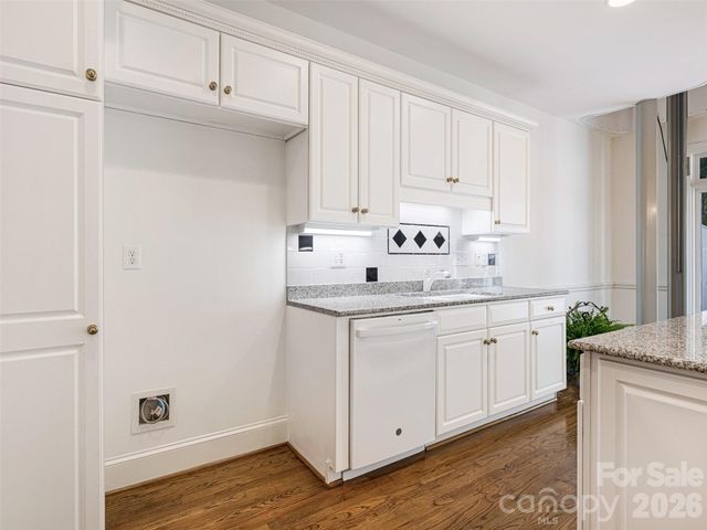8952 Challis Hill Lane, Charlotte, NC 28226