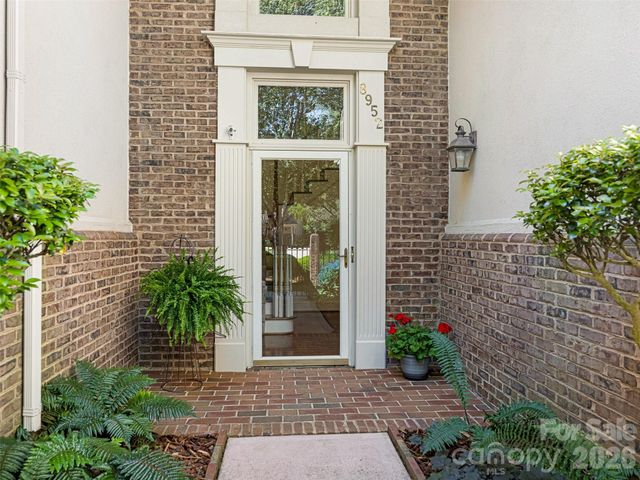 8952 Challis Hill Lane, Charlotte, NC 28226