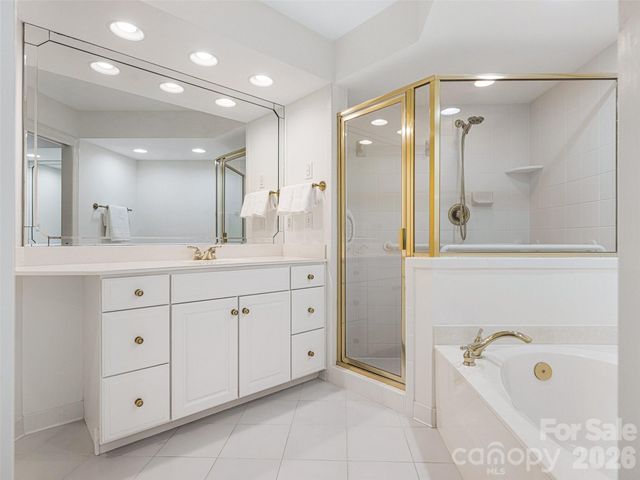 8952 Challis Hill Lane, Charlotte, NC 28226
