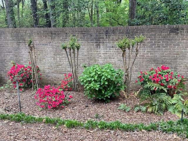 8952 Challis Hill Lane, Charlotte, NC 28226