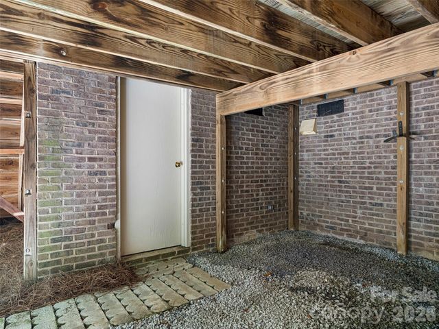 8952 Challis Hill Lane, Charlotte, NC 28226