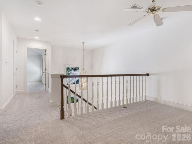 8952 Challis Hill Lane, Charlotte, NC 28226