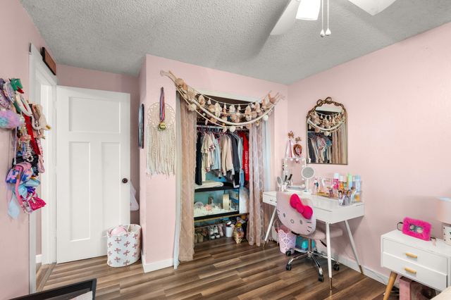 2190 Delta Waters Road, Medford, OR 97504