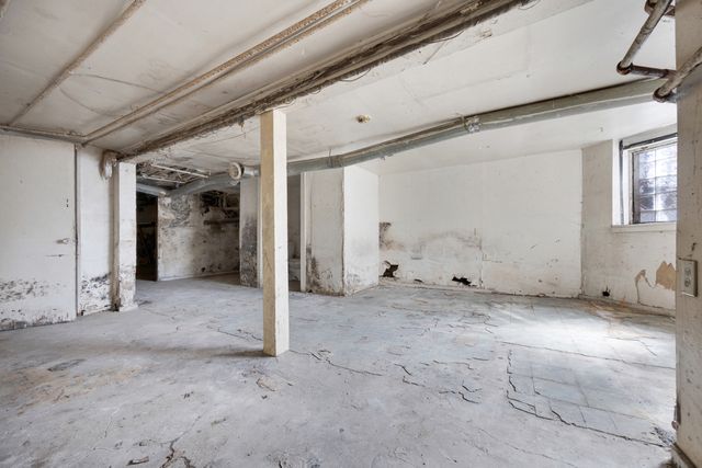 7241 S Yale Avenue, Chicago, IL 60621