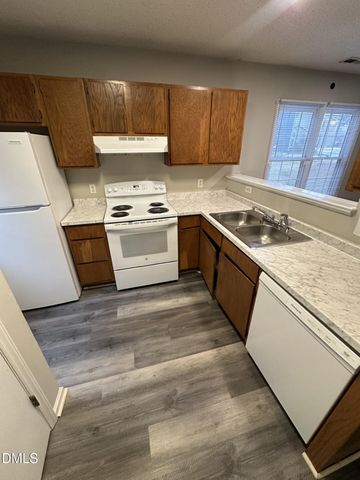 2915 Faversham Place, Raleigh, NC 27604