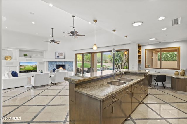 8130 E WILLIAMS Drive, Scottsdale, AZ 85255