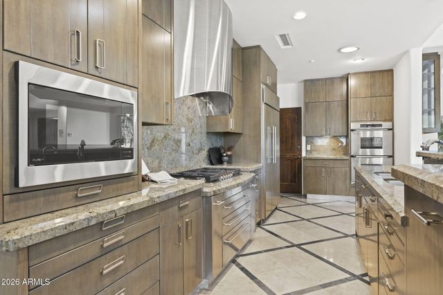 8130 E WILLIAMS Drive, Scottsdale, AZ 85255