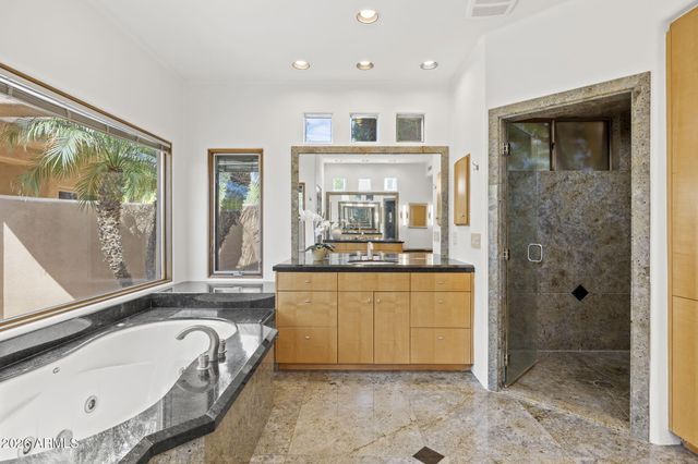 8130 E WILLIAMS Drive, Scottsdale, AZ 85255