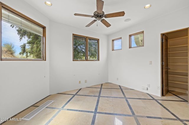 8130 E WILLIAMS Drive, Scottsdale, AZ 85255