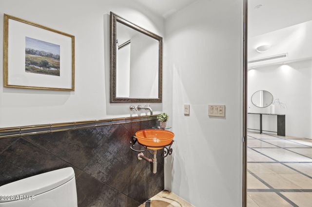 8130 E WILLIAMS Drive, Scottsdale, AZ 85255