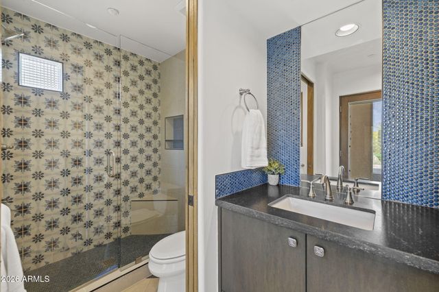8130 E WILLIAMS Drive, Scottsdale, AZ 85255