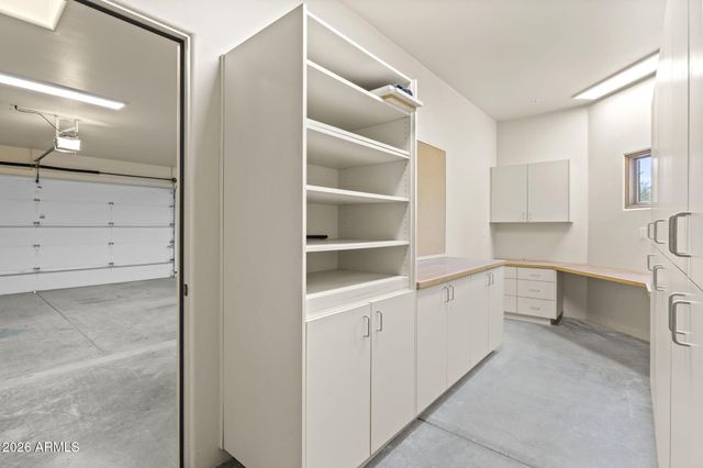 8130 E WILLIAMS Drive, Scottsdale, AZ 85255