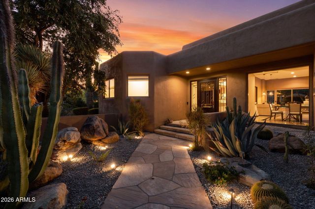 8130 E WILLIAMS Drive, Scottsdale, AZ 85255