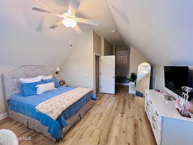 3204 Misty Pines Road, Greenville, NC 27858