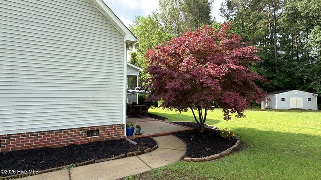 3204 Misty Pines Road, Greenville, NC 27858