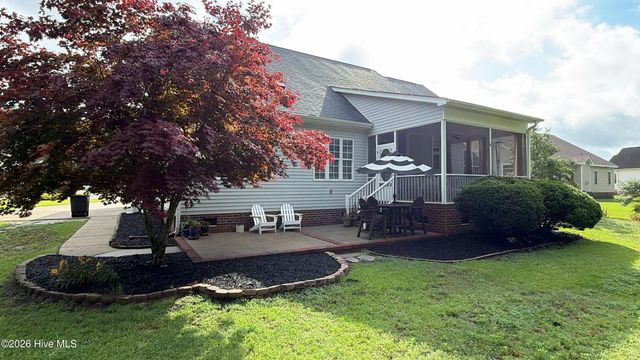 3204 Misty Pines Road, Greenville, NC 27858