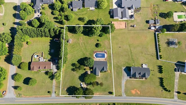 515 Archibald Road, Chesnee, SC 29323