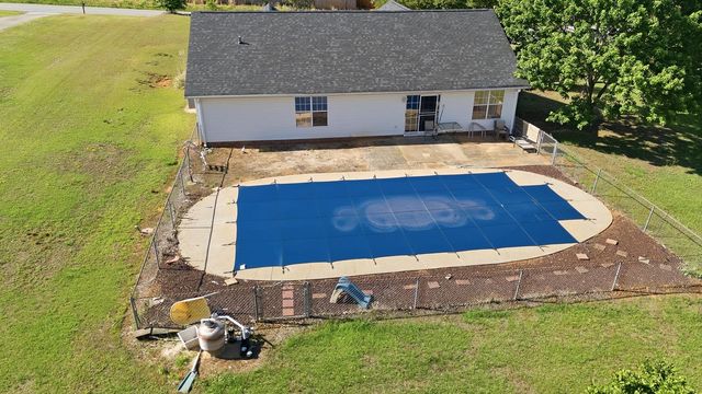 515 Archibald Road, Chesnee, SC 29323