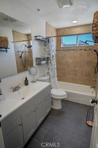 11044 Acama, North Hollywood (los Angeles), CA 91602