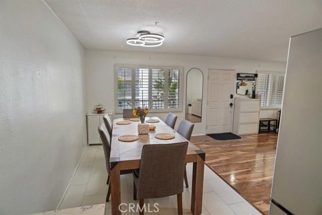 11044 Acama, North Hollywood (los Angeles), CA 91602