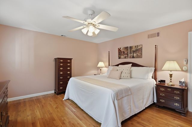 73 West Street, Pepperell, MA 01463