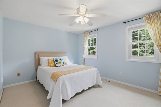 73 West Street, Pepperell, MA 01463