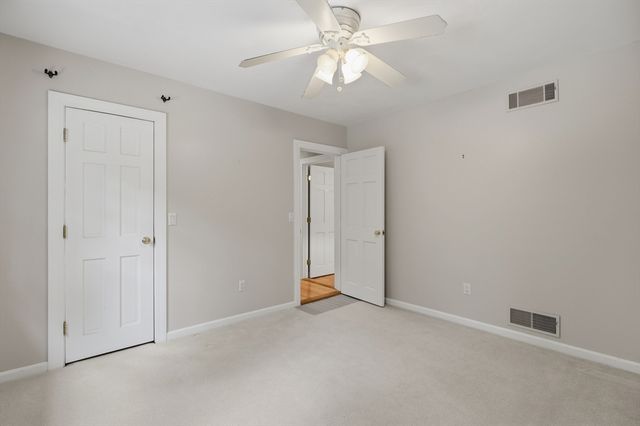 73 West Street, Pepperell, MA 01463