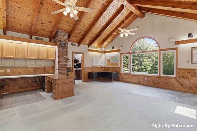 73 West Street, Pepperell, MA 01463
