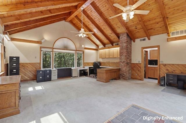 73 West Street, Pepperell, MA 01463