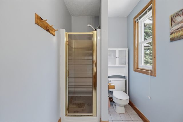 73 West Street, Pepperell, MA 01463